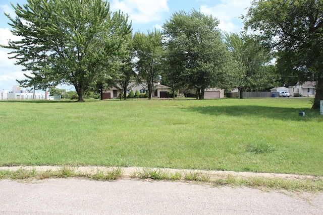 719 Manor Wood Cir Unit 27, Benton Harbor, MI 49022 - photo 1