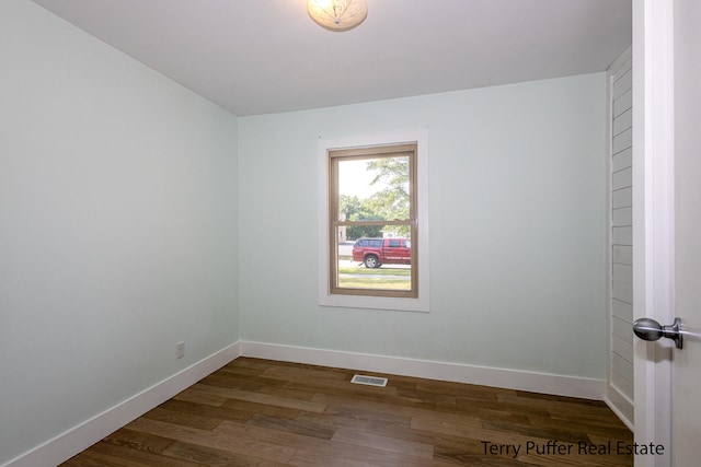 1456 Greenwich Rd, Muskegon, MI 49441 - photo 8