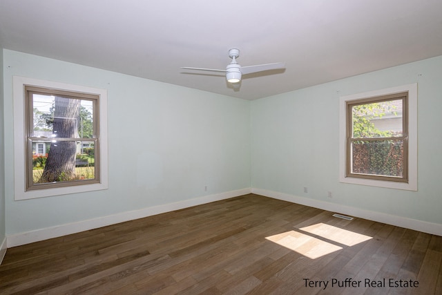 1456 Greenwich Rd, Muskegon, MI 49441 - photo 12