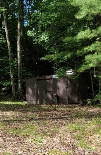 352 Cherokee Trl, Stanton, MI 48888 - photo 5