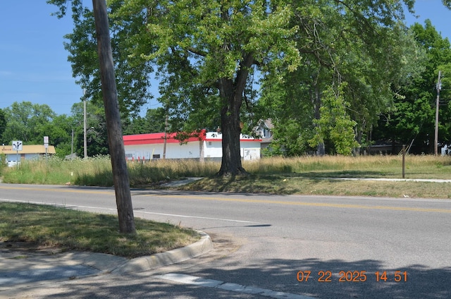 941 Colfax Ave, Benton Harbor, MI 49022 - photo 4