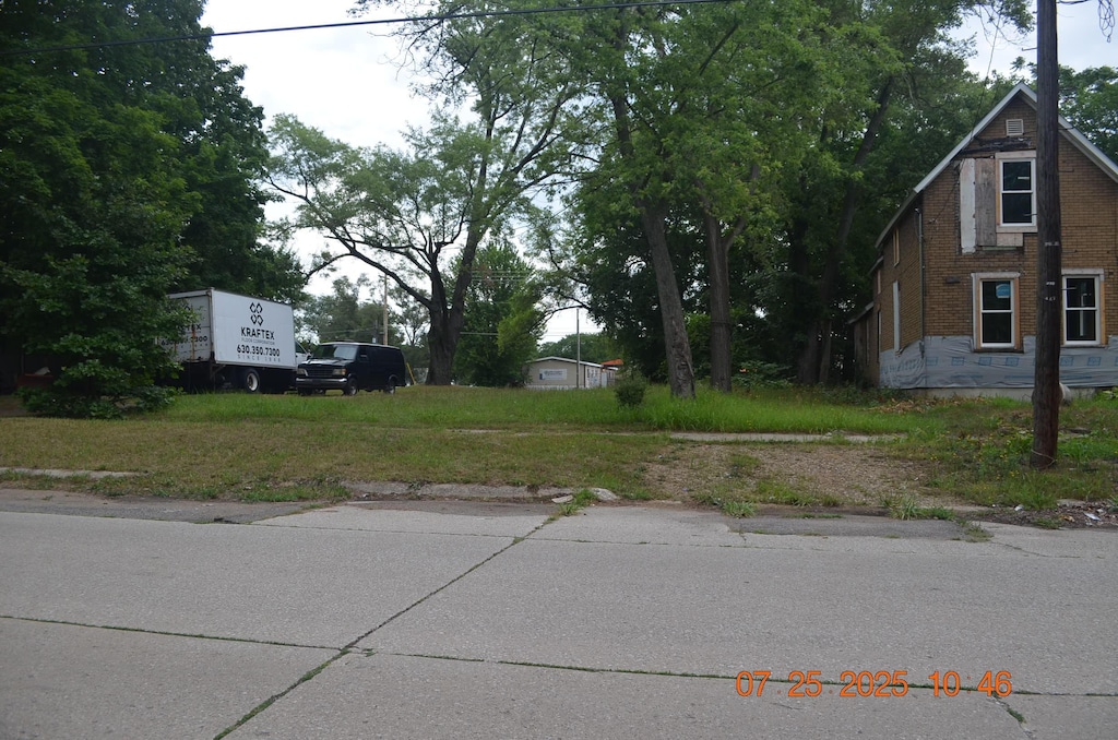 419 Packard St, Benton Harbor, MI 49022 - photo 3