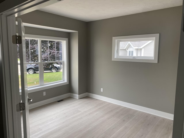 7122 Kerrie Ln, Norton Shores, MI 49456 - photo 15