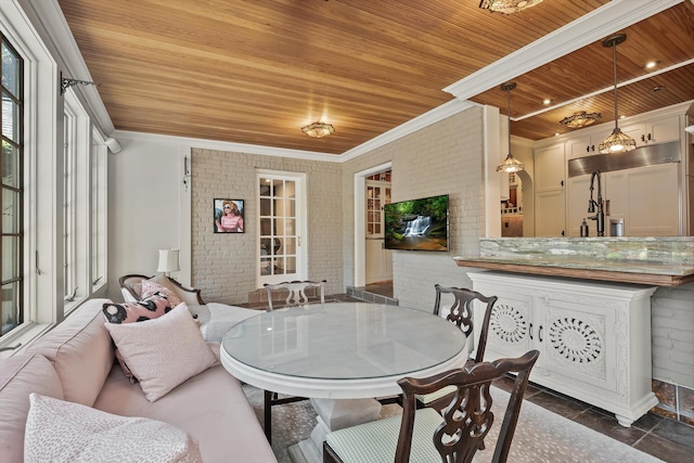 8286 Huntington Rd, Huntington Woods, MI 48070 - photo 21