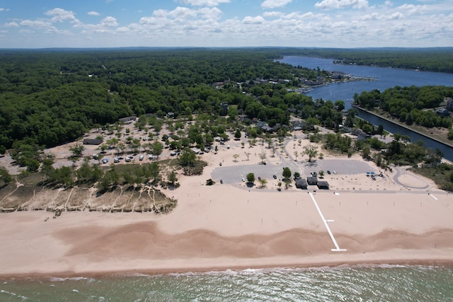 W Waters Edge Dr Unit 9, Scottville, MI 49454 - photo 12
