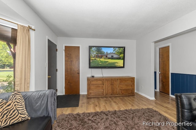 1734 Pleasantwood Dr, Jenison, MI 49428 - photo 8