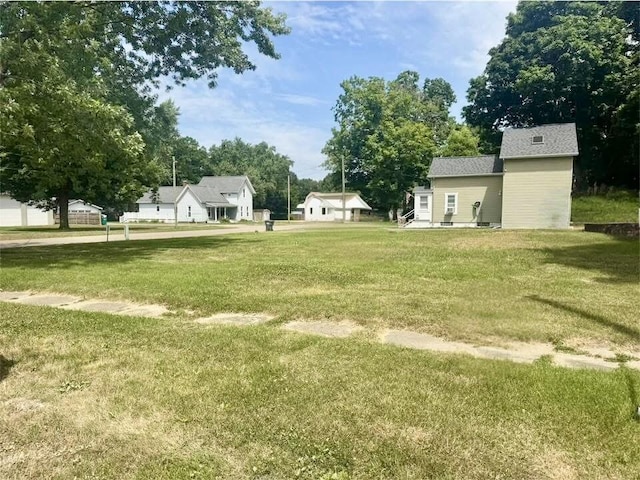 402 Spruce St, Vicksburg, MI 49097 - photo 2