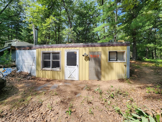 9447 S Wildwood Blvd, Baldwin, MI 49304 - photo 1