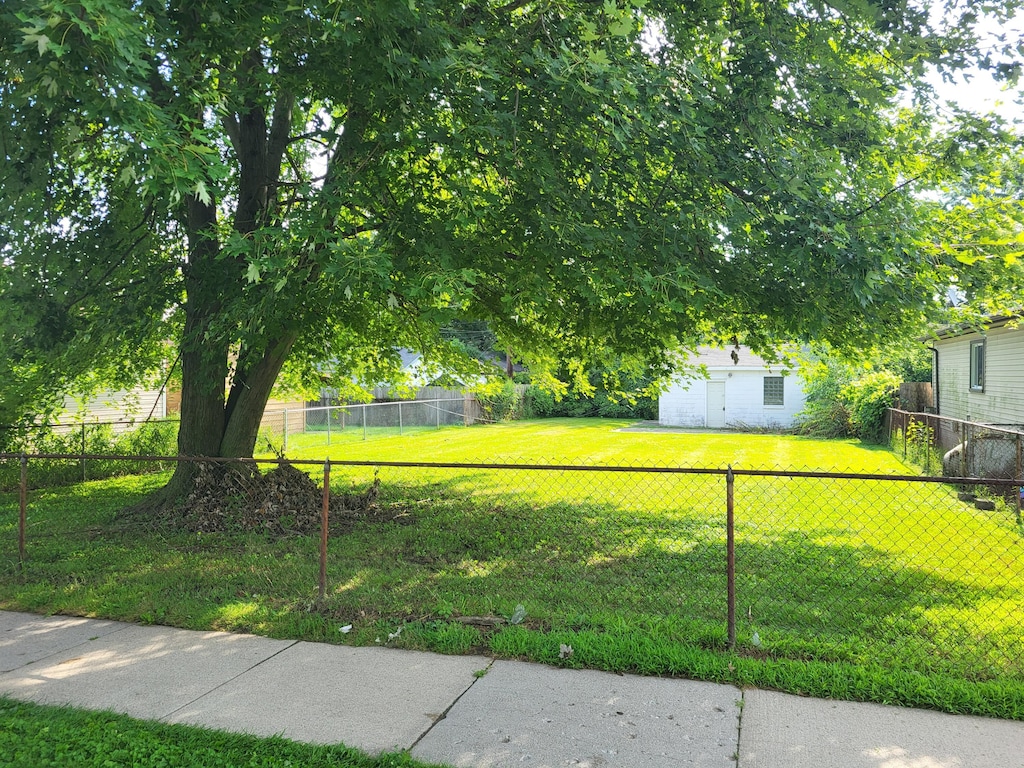 6421 Troy St, Taylor, MI 48180 - photo 1
