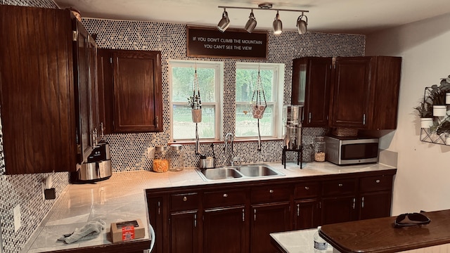 6572 Oakwood Dr, Green Oak Twp, MI 48178 - photo 19