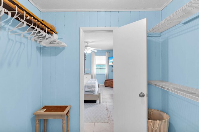 699 116th St, Ocean, Marathon, FL 33050 - walk in closet featuring a ceiling fan