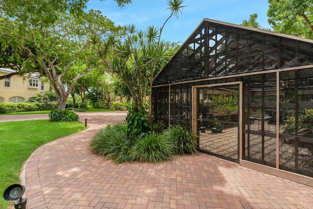 81250 Overseas Hwy Unit 1, Islamorada, FL 33036 - view of property's community featuring a yard