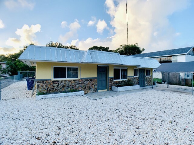 577 Boyd Dr, Key Largo, FL 33037 - photo 1