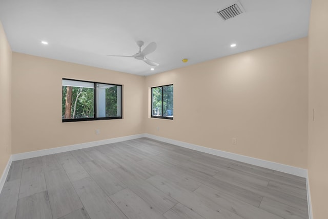 793 Oceana Ave, Key Largo, FL 33037 - unfurnished room with a ceiling fan, recessed lighting, and light wood-type flooring