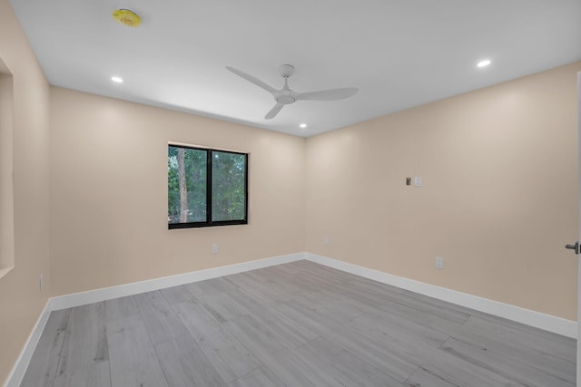 793 Oceana Ave, Key Largo, FL 33037 - spare room featuring wood finished floors, a ceiling fan, recessed lighting, and a smoke detector