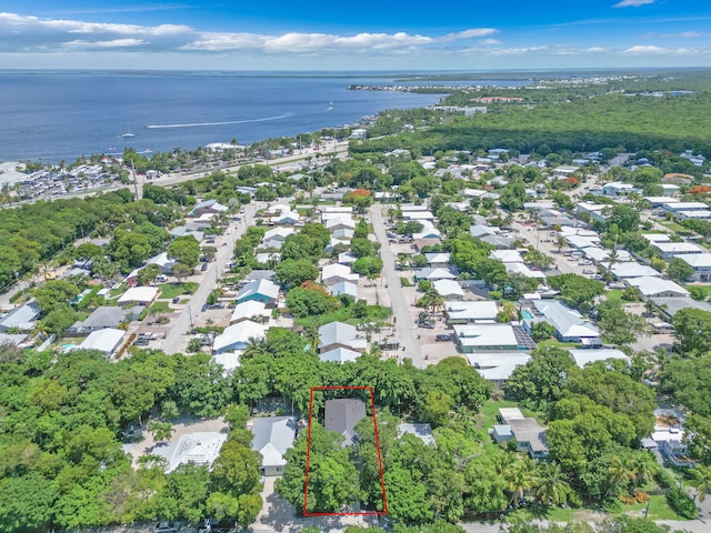 793 Oceana Ave, Key Largo, FL 33037 - aerial perspective of suburban area with property parcel outlined and a large body of water