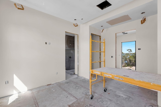 25 Mutiny Pl, Key Largo, FL 33037 - view of unfurnished room