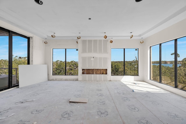 25 Mutiny Pl, Key Largo, FL 33037 - unfurnished living room with a water view