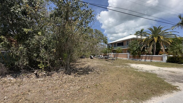 8 S Exuma Rd, Key Largo, FL 33037