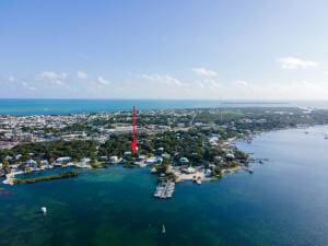 Listing photo 2 for 356 Buttonwood Shores Dr, Key Largo FL 33037