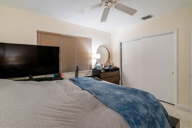 228-230 Apache St, Tavernier, FL 33070 - bedroom with a ceiling fan and a closet