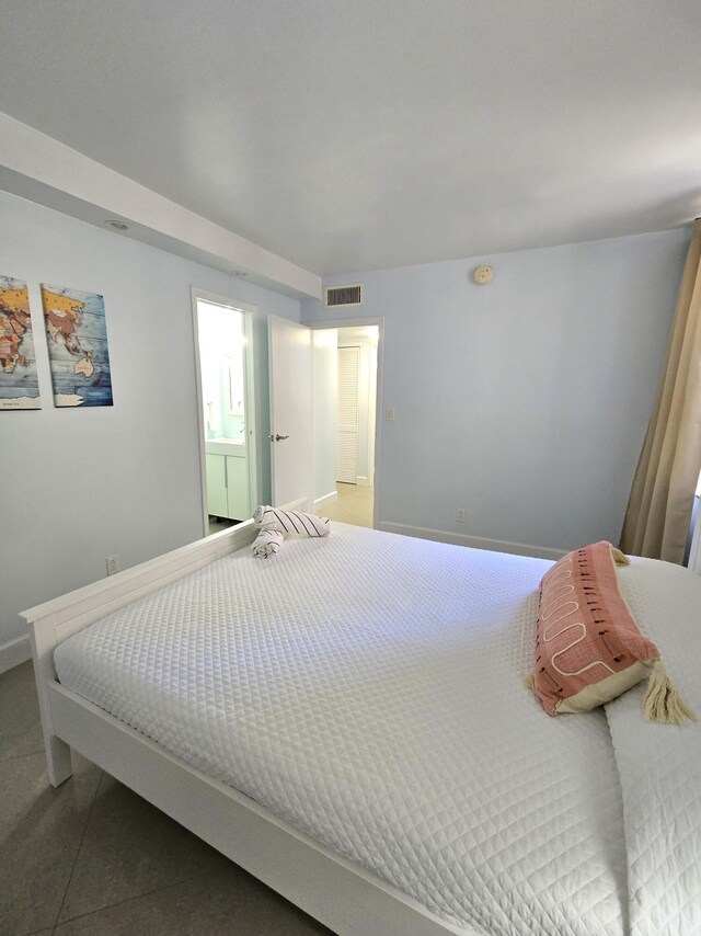 88500 Overseas Hwy Unit 301, Tavernier, FL 33070 - bedroom featuring baseboards