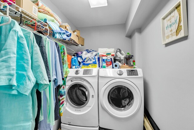 26 Corrine Pl, Key Largo, FL 33037 - washroom featuring separate washer and dryer and laundry area