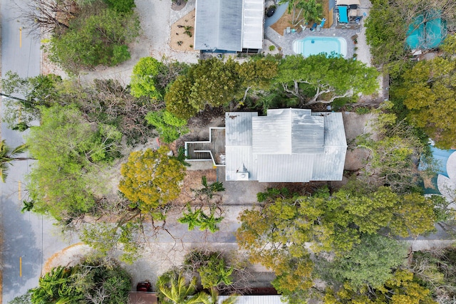 71 N Bay Harbor Dr, Key Largo, FL 33037 - aerial view of property and surrounding area featuring a pool