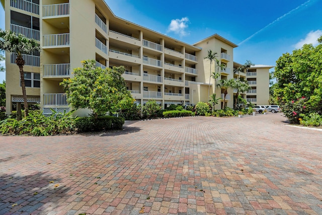 87851 Old Hwy Unit K26, Islamorada, FL 33036 - view of apartment building / complex
