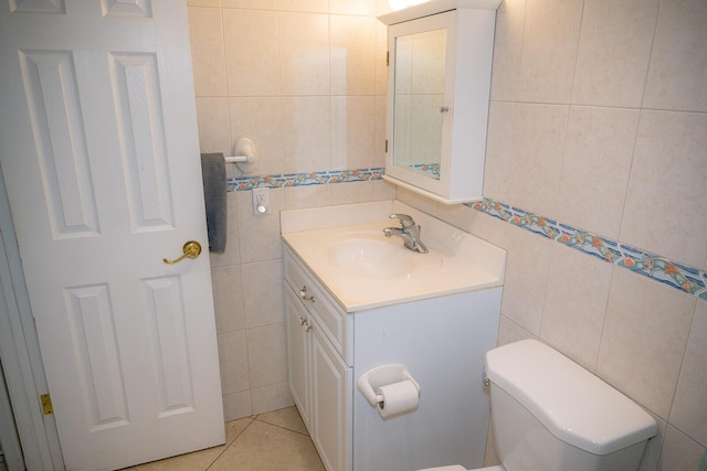 104350 Overseas Hwy Unit B205, Key Largo, FL 33037 - half bath with tile walls and vanity
