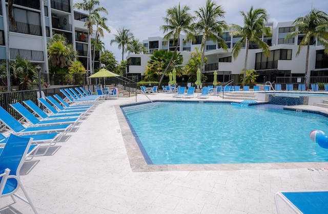104350 Overseas Hwy Unit B205, Key Largo, FL 33037 - community pool with a patio