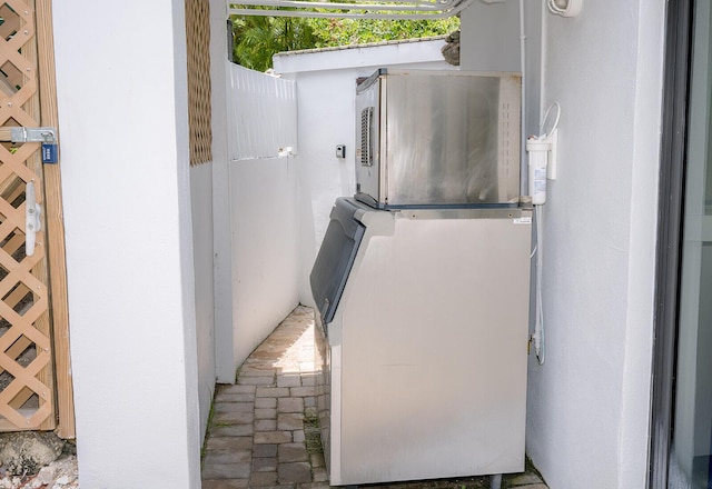 104350 Overseas Hwy Unit B205, Key Largo, FL 33037 - view of laundry area