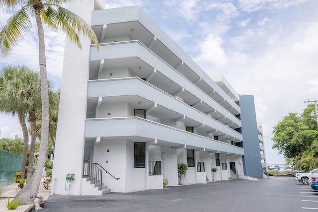 104350 Overseas Hwy Unit B205, Key Largo, FL 33037 - view of property with uncovered parking