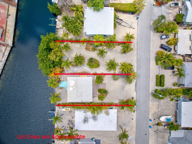 140 Gardenia St, Tavernier, FL 33070 - view of property location with a large body of water and property parcel outlined
