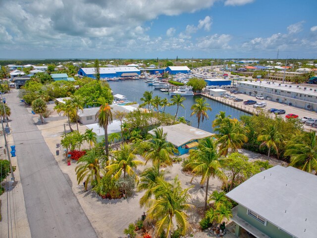 140 Gardenia St, Tavernier, FL 33070 - bird's eye view of a large body of water