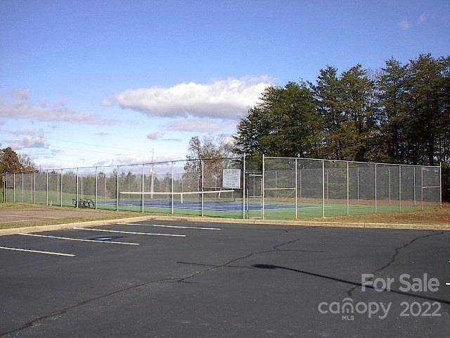 Listing photo 3 for 3615 Cornwell Dr Unit 47, Morganton NC 28655