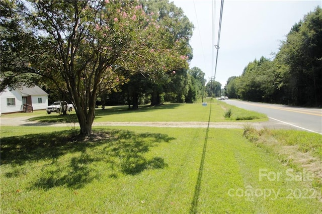 Listing photo 3 for 10003 Idlewild Rd, Matthews NC 28105