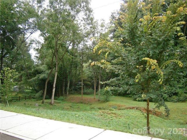 Listing photo 2 for 99999 Dolan Rd Unit 4, Waynesville NC 28786