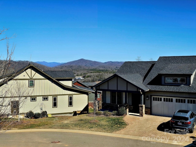 view of front of home with a mountain view