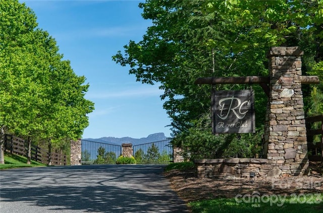 2482 Paddock Cir, Morganton, NC 28655