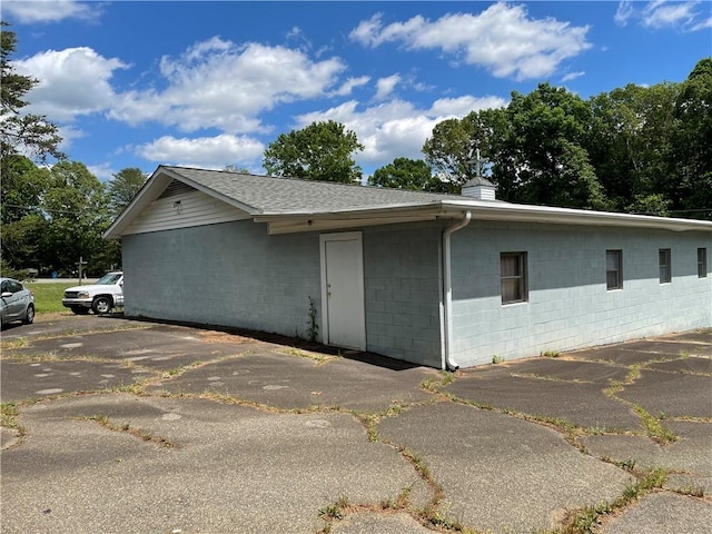 view of side of property