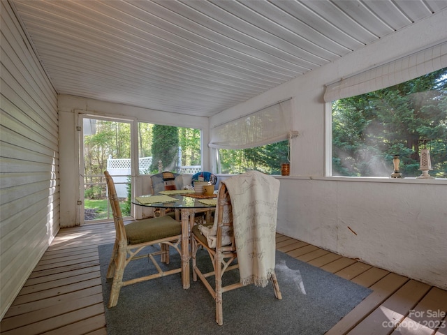 view of sunroom / solarium