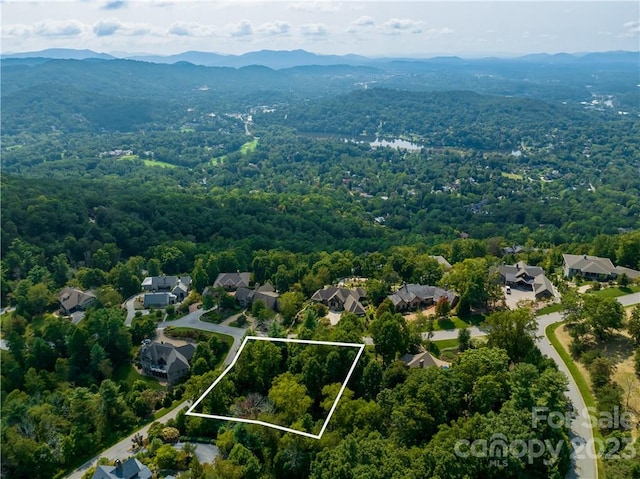 Listing photo 2 for 27 Summit Tower Cir, Asheville NC 28804