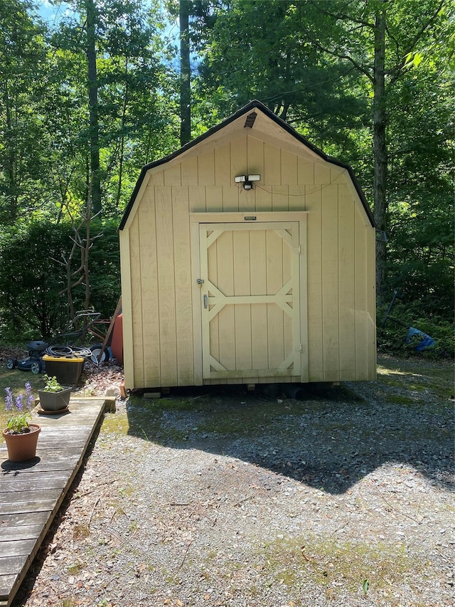 view of shed / structure