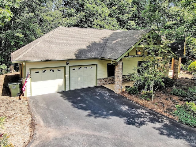 view of front facade with a garage