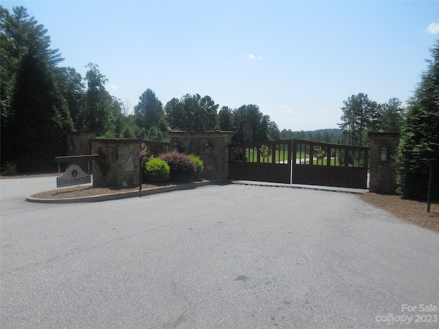 Listing photo 2 for 1735 Waters Edge Dr Unit 86, Granite Falls NC 28630