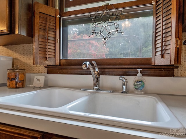 room details with a tub and sink