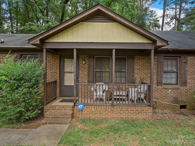 Listing photo 3 for 1060 Pineborough Rd, Charlotte NC 28212