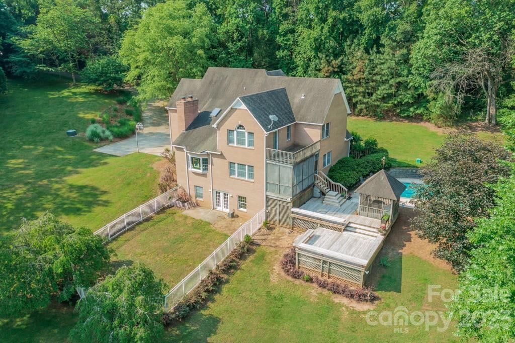 1228 Brawley School Rd, Mooresville, NC 28117