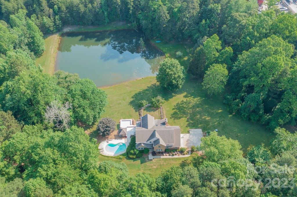 1228 Brawley School Rd, Mooresville, NC 28117